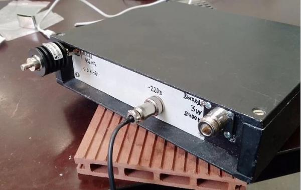 Продам UP конвертер 432-2400 МГц для QO-100