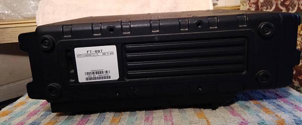 Продам Трансивер YEASU FT-897