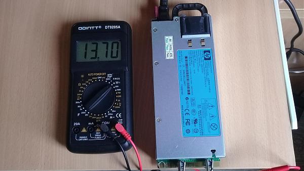 Продам Блок питания 13.7v 38a Hewlett Packard