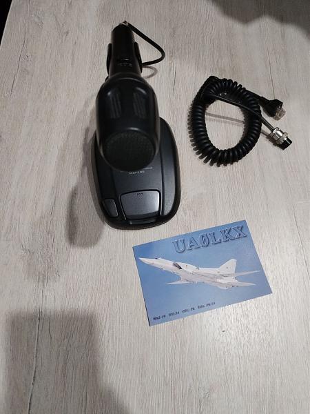 Продам Микрофон yaesu md 100