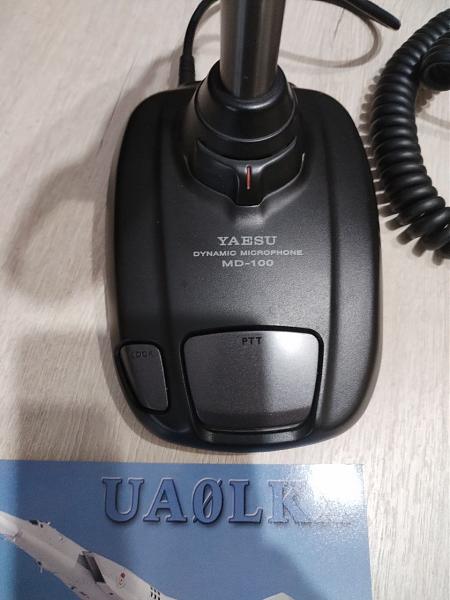 Продам Микрофон yaesu md 100