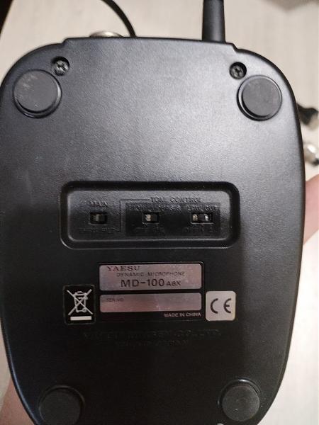 Продам Микрофон yaesu md 100