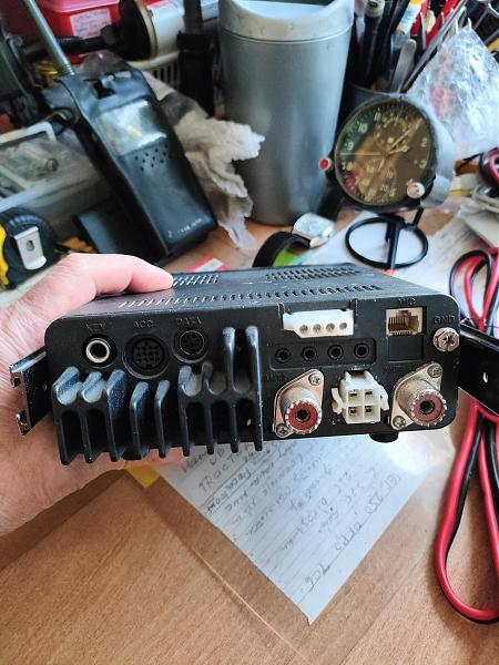 Продам Icom 7000