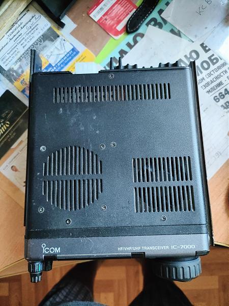 Продам Icom 7000