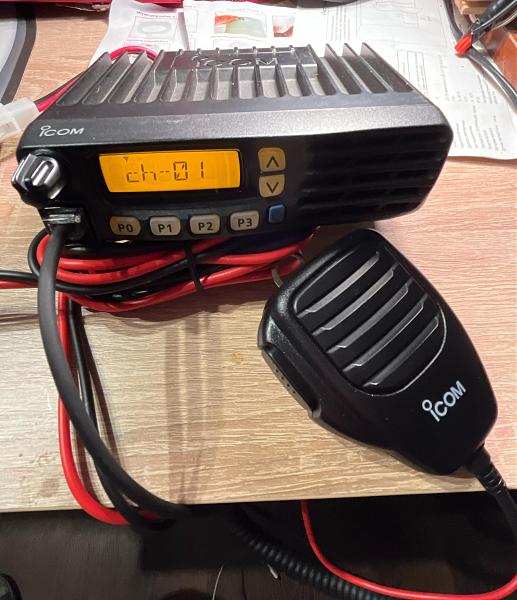 Продам Аавтомобильная радиостанция Icom IC F6023