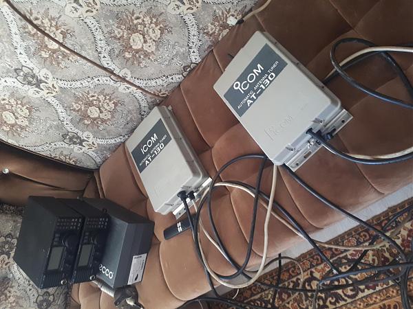 Продам Icom AT 130