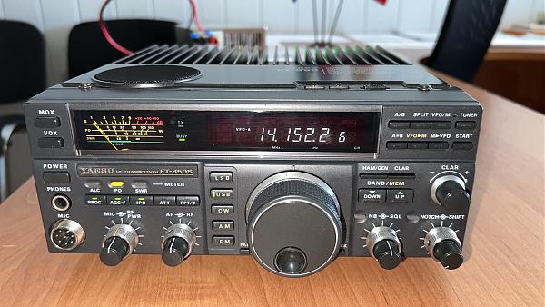 Продам Трансивер FT-850S