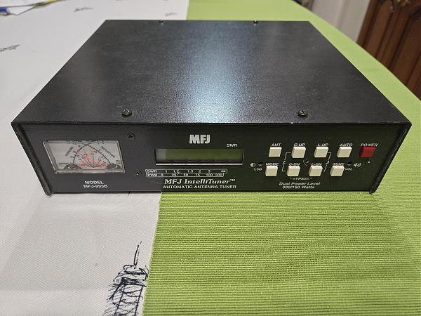 Продам Тюнер MFJ-993B