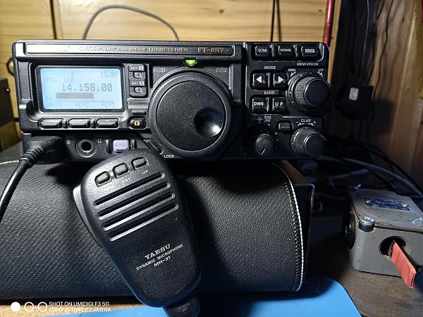 Продам Легендарный YAESU FT-897