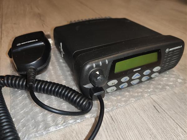 Продам Motorola GM660 UHF 403-470мгц