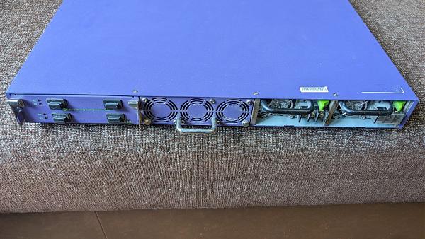 Продам Коммутатор Extreme Summit X480-24X