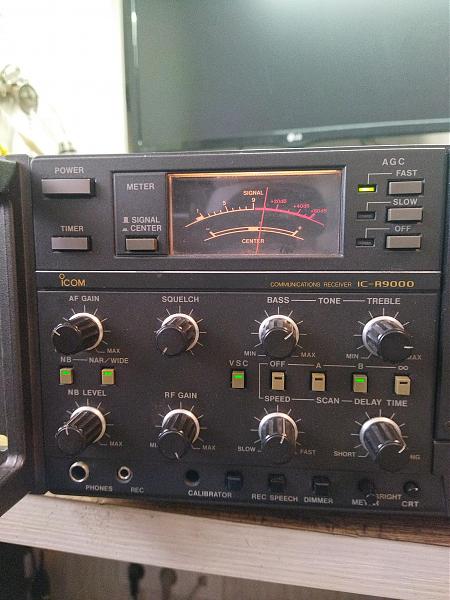 Продам Icom r 9000