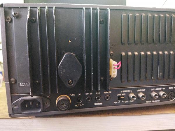 Продам Icom r 9000