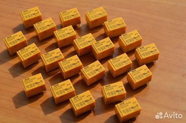 Продам Реле сигнальные Panasonic, DS1E-S-DC12V, лот 22шт