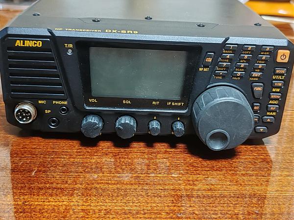 Продам Трансивер Alinco dx-sr9