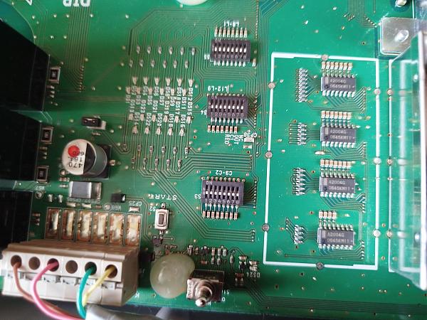 Продам Icom AT-130