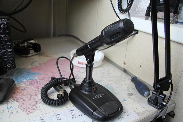 Продам Микрофон Yaesu MD-100