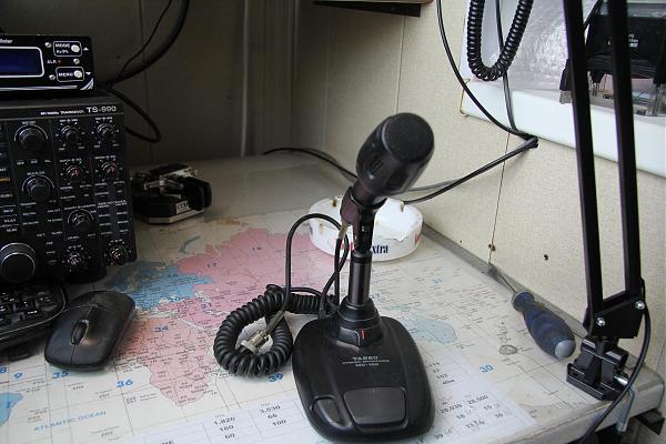 Продам Микрофон Yaesu MD-100