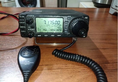 Продам КВ трансивер icom - 706