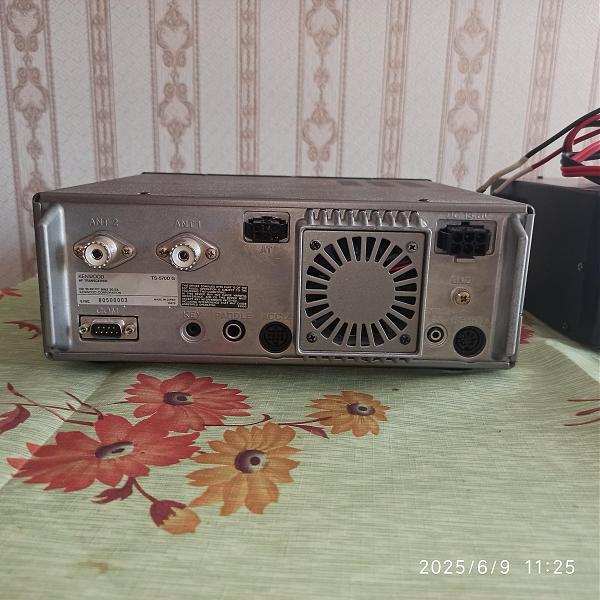 Продам Kenwood TS 570-D