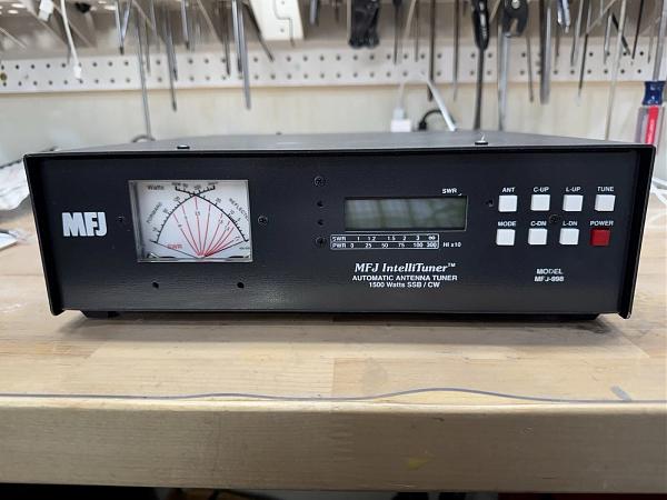 Продам Автоматический антенный тюнер MFJ-998
