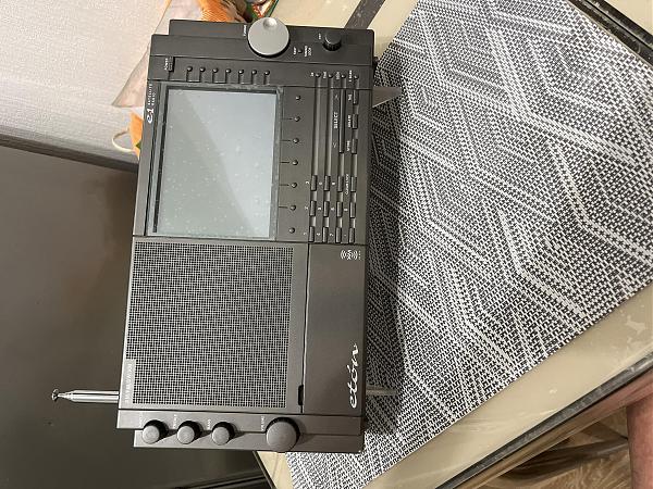 Продам Радиоприемник ETON E1XM