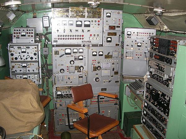 Продам радиостанция р-140