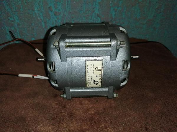 Продам Электродвигатель кд-50-2-4У, 2750 об/мин, 60 Ватт
