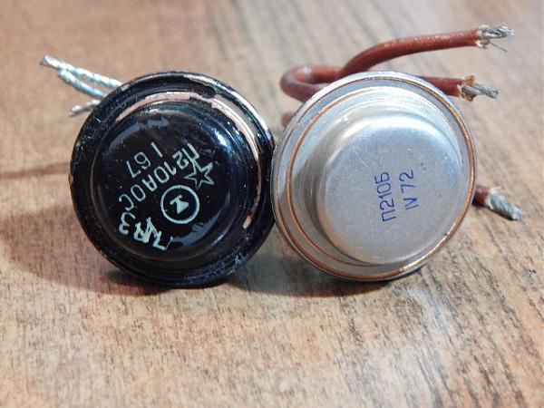 Продам Транзисторы(2 шт)П210Б и П210АОС