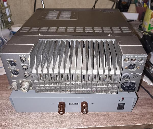 Продам Трансивер TS-440S