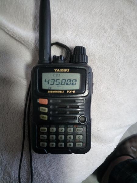 Продам Радиостанция VX-6R