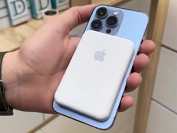 Продам Внешний аккумулятор MagSafe Battery Pack