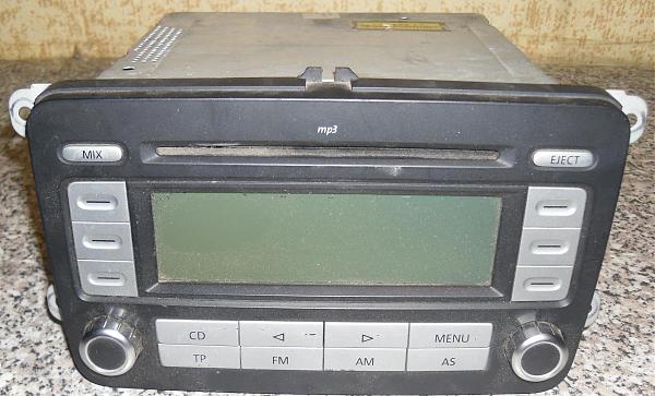 Продам Магнитола RCD 300 с мр3 Volkswagen