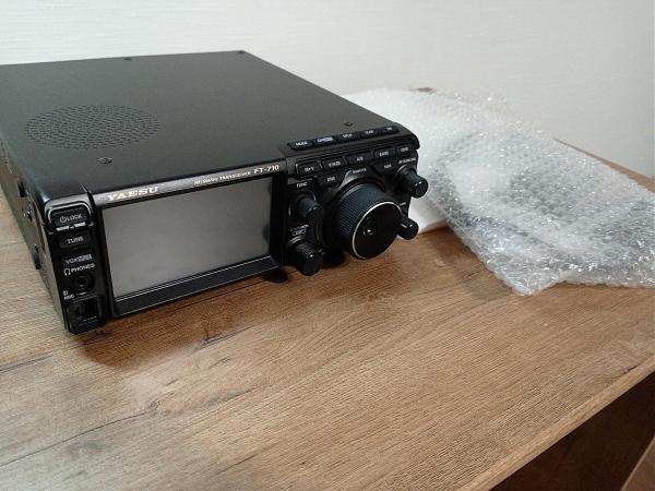 Продам Yaesu FT-710 c внешним динамиком SP-10