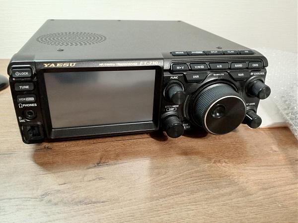 Продам Yaesu FT-710 c внешним динамиком SP-10