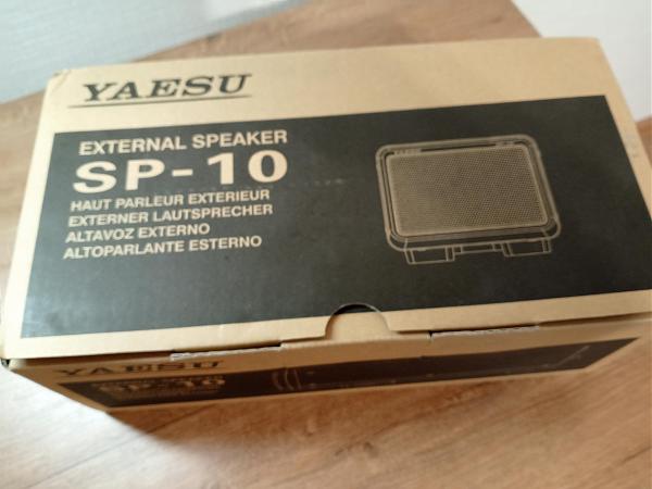 Продам Yaesu FT-710 c внешним динамиком SP-10