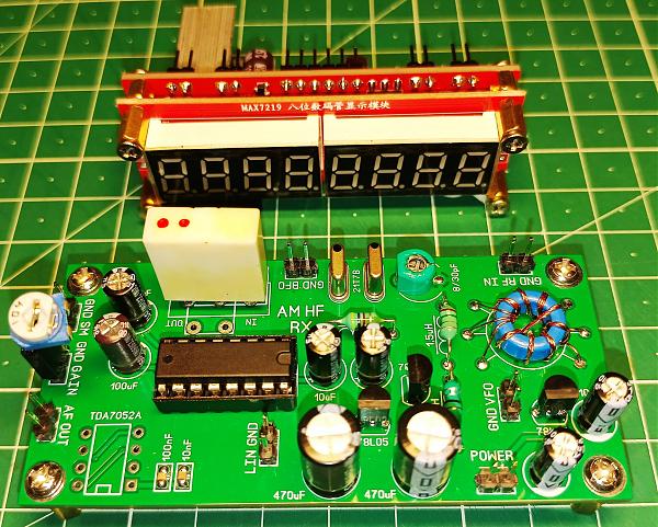 Продам АМ синтезатор частот "MAX_VFO_LED"