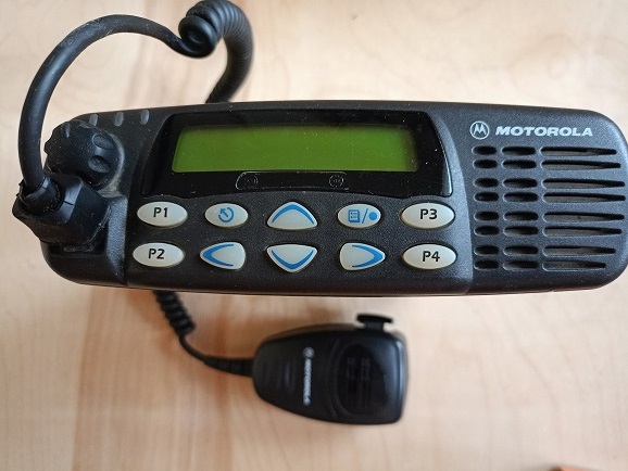 Продам Motorola GM-160 UHV