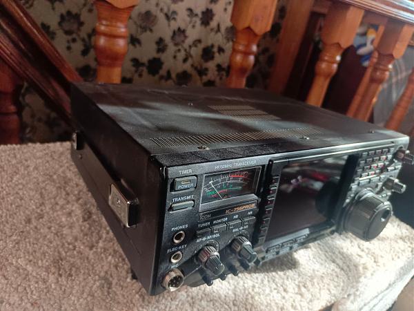 Продам КВ трансивер Icom 756PRO3