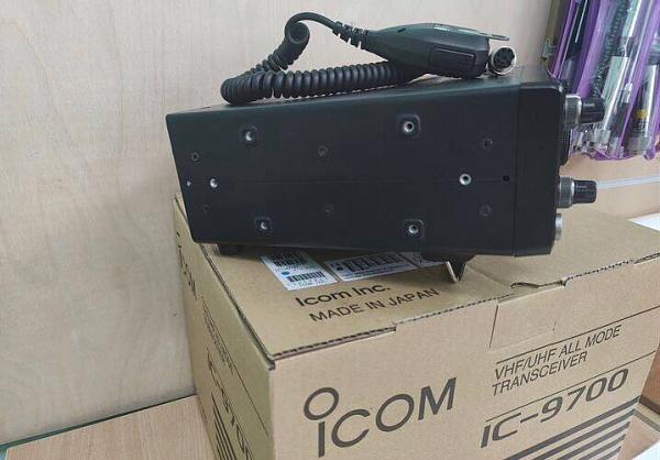 Продам Трансивер ICOM IC-9700