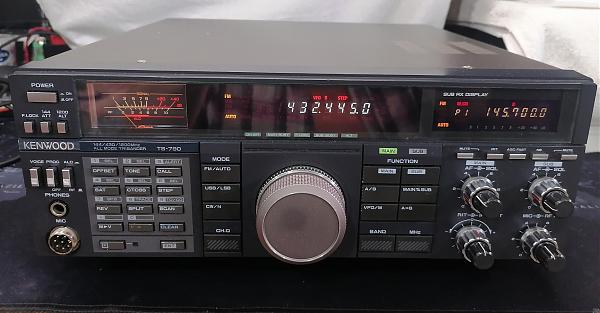 Продам Трансивер Kenwood TS-790