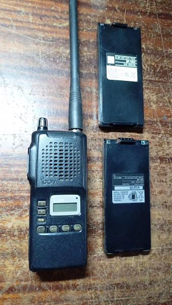 Продам Icom IC-A4