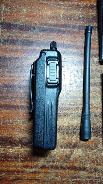 Продам Icom IC-A4