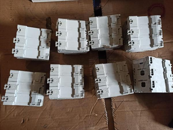 Продам Выключатель,С120N1,3P,125A,SCHNEIDER Schneider