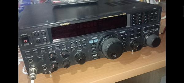 Продам Yaesu FT-950