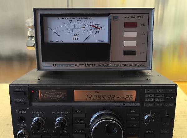 Продам Icom IC-725
