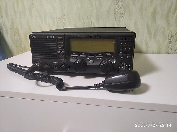 Продам icom IC-M710