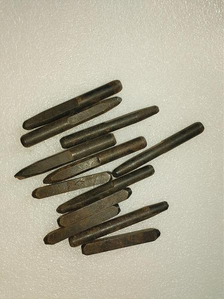 Продам метчики и лерки с держателями