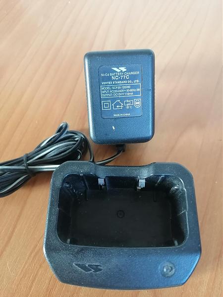 Продам Yaesu VX110