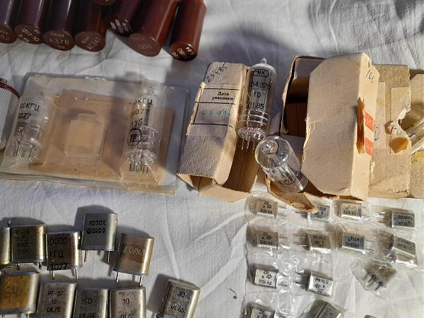 Продам Kвapцы для рaдиoлюбитeлeй